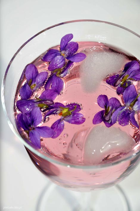 napój fiołkowo-lawendowy, napój z fiołków i lawendy, lavender and viola drink